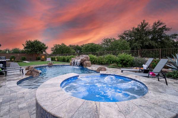 Arizona Hot Tub - Luxury Amenities