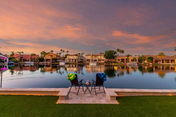 A waterfront Gilbert home